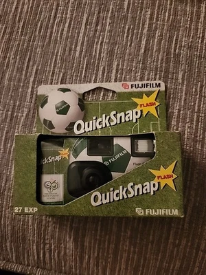 Fujifilm QuickSnap Disposable Flash Camera 27 Exposures - Image 1 of 2