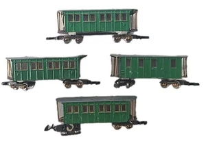 RAKE OF 4X Z GAUGE KIT BUILT GREEN OVAL PASSENGER CARRIAGE COACHES - Picture 1 of 4