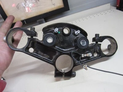 Abrazadera de horquilla triple árbol superior Harley Davidson Road Glide 2014-2024 Foto 1 de 4