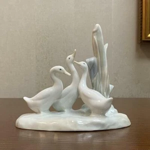 Handmade Porcelain Figurine Nao by Lladro Ducklings Spain Vintage Rare Juan Huer - Picture 1 of 8