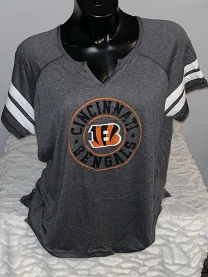 CINCINNATI BENGALS NFL FOOTBALL CIRCLE LOGO SPLIT V-NECK SHIRT WOMENS XL NWOT - Image 1 of 2