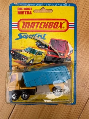 1976 MATCHBOX LESNEY SUPERFAST #50 ARTICULATED TRUCK ON DAMAGED CARD - Image 1 of 4
