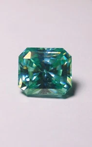 Piedra preciosa de moissanita, moissanita verde corte radiante, brillo brillante, 22,65 quilates - Imagen 1 de 3