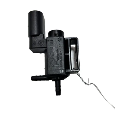 Electroválvula de purga de bote de vapor de combustible AUDI Q7 2.0 2022 / Q5 2011-2016 OEM Foto 1 de 4