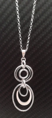 Collana con ciondolo in argento 925 rodiato di Fraboso made in Italy - Immagine 1 di 4