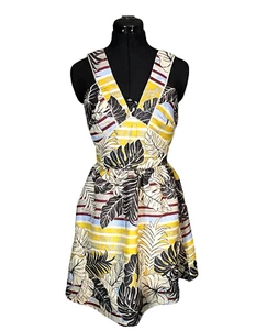HM Dress Women Small Summer Open Back Skater Mini Lined Metallic Thread Size 10 - Picture 1 of 13