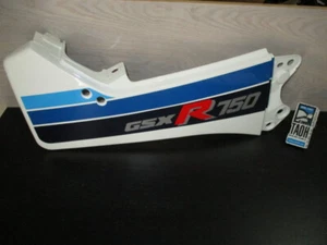 Tapa bajo asiento derecha Suzuki GSX 750 R 1985-1987 - Imagen 1 de 4