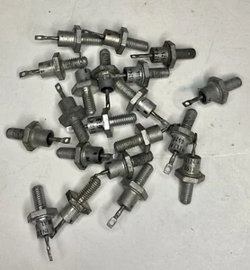 MOTOROLA 1N1124A 200PIV 3A GEN PURPOSE RECTIFIER DIODE - **20 PIECE** NOS - Picture 1 of 1