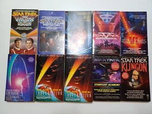 Lotto 10 libri Star Trek brossura film e giochi romanzieri vedi foto e lista! - Foto 1 di 15