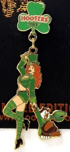 HOOTERS RESTAURANT HAPPY ST. PATRICK'S (PATTY' S) DAY LEPRECHAUN GIRL 2007 PIN - Picture 1 of 3