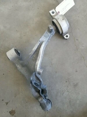 Brazo de control inferior delantero izquierdo Infiniti G35 G37 sedán deportivo tracción trasera 07-15 54501JU41B Foto 1 de 4