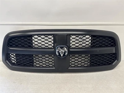 Rueda de 5 orejetas estilo clásico para camioneta Dodge 1500 13-24 1973499 Foto 1 de 4