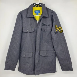 Nuevo Adidas Originales Varsity Utility Deportivo Patín Urbano Cremallera Chaqueta Ligera Grande - Imagen 1 de 14