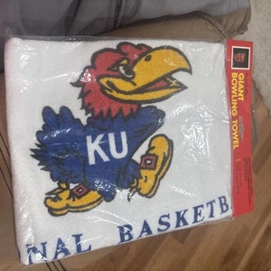 Asciugamano da bowling gigante vintage Kansas Jayhawks KU Basketball Champions ~ 16" x 26" - Foto 1 di 14