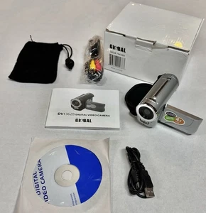 Mini cámara de video digital Global DV 136ZB 3,1 MP + accesorios y caja - Imagen 1 de 14