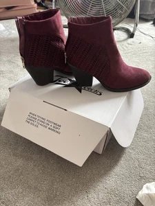 Joe Brown’s Suede Boots Size 6 Burgundy Only Worn Twice - Picture 1 of 2