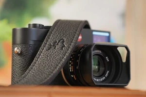 EDDYCAM Edition 35mm Camera Strap - Black with Black Stitching - Picture 1 of 5