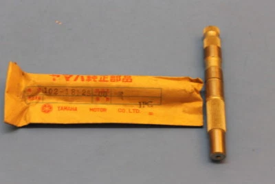 NOS YAMAHA 1962 1964 MJ2 EJE DE CAMBIO PARTE # 102-18125-00-00 Foto 1 de 4