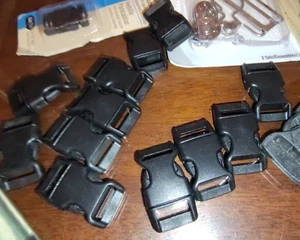 BLACK MALE-FEMALE SNAP BUCKLE-FOR 1 INCH WEBBING / STRAPS- LOT OF 12 - Picture 1 of 4