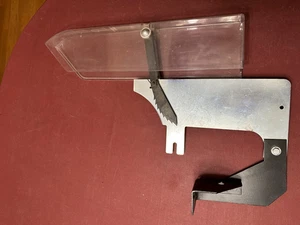 24-1/4" Tischkreissägeblattschutz mit Dual Rückschlagfingern & Sägehalterung - Bild 1 von 13