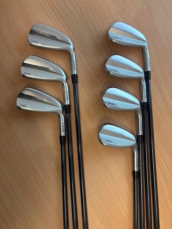 Ping i530 Irons / 5-PW+UW (7 clubs) / Black Dot / UST Recoil F3 Regular Graphite - Image 1 of 4