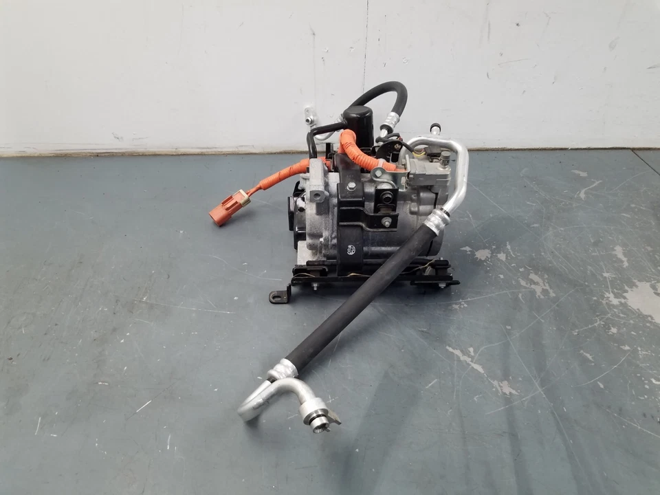 Conjunto de compresor de aire acondicionado eléctrico Acura NSX 2021 #0029 V11 Foto 1 de 4