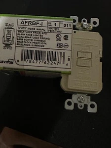 LEVITON AFRBF-I SMARTLOCK PRO AFCI CARA EN BLANCO ILUMINADO - Imagen 1 de 3