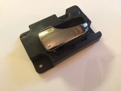 Manija de puerta interior trasera izquierda 98-00 Volvo S70 V70 XC70 Foto 1 de 4