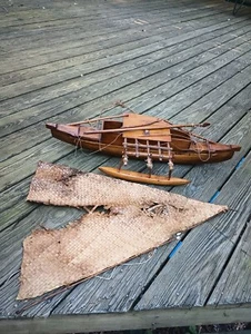 AMREICAN SAMOA WOOD OUTRIGGER CANOE MODEL SAILBOAT NEEDS SAIL/RESTORATION/INTL - Picture 1 of 9