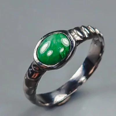 Handmade Natural Green Jade Ring 925 Sterling Silver Size 8 /R441883 - Image 1 of 4