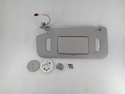 Viseira solar lateral esquerda para motorista Chevrolet Equinox 2118 2010-2017 cinza claro 23234080  - Imagem 1 de 4