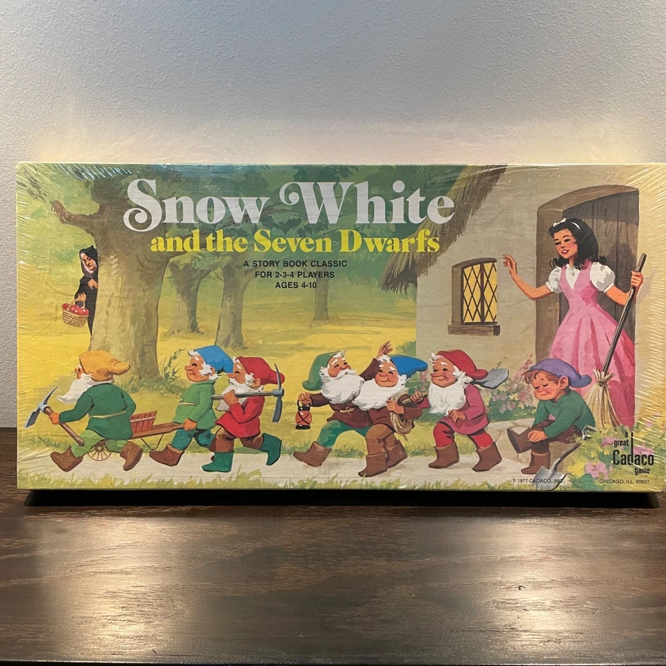 Vintage Snow White and The Seven Dwarfs Board Game Cadaco 1977 Complete S1