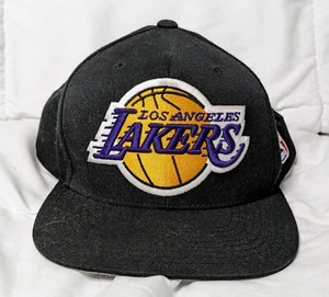 L.A. LAKERS Mitchell And Ness Embroidered Fitted Adult Ball Cap NBA - Picture 1 of 9