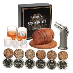 Whisky Smoker Set mit Taschenlampe - 6 Geschmacksrichtungen Holzchips, 2 Gläser, 2 Eiskugel  - Bild 1 von 7