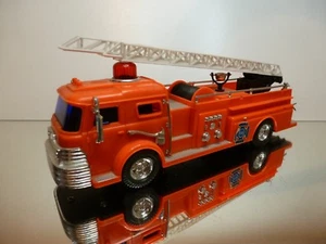 HONG KONG FIRE ENGINE LADDER TRUCK - ORANGE/RED L28.0cm - GOOD CONDITION - Imagen 1 de 10