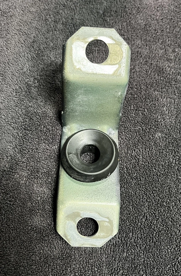 1999 - 2005 PORSCHE 911 996 CARRERA SOPORTE MONTAJE RADIADOR LADO IZQUIERDO - DERECHO Foto 1 de 4