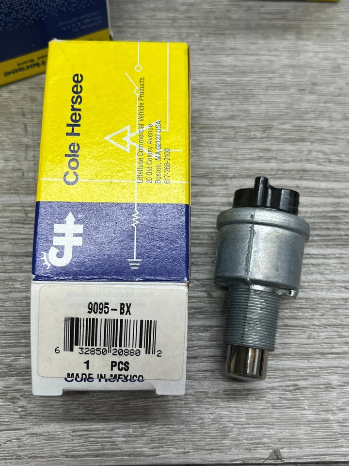 Serie de interruptores pulsadores de alta resistencia Cole Hersee 9095-BX 9095 Foto 1 de 1