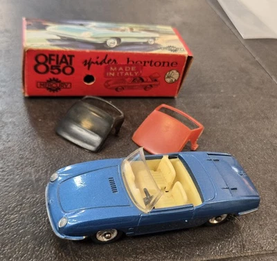 ВИНТАЖНЫЙ В КОРОБКЕ MERMERCURY # 12 СИНИЙ FIAT 850 SPIDER W 2 ТОПЫ ИТАЛЬЯНСКИЙ ЛИТОЙ АВТОМОБИЛЬ - Изображение 1 из 4