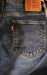 Levis 514 Jeans Boys Size 32 x 23 Tapered Medium Wash Nice Jeans. - Picture 1 of 4