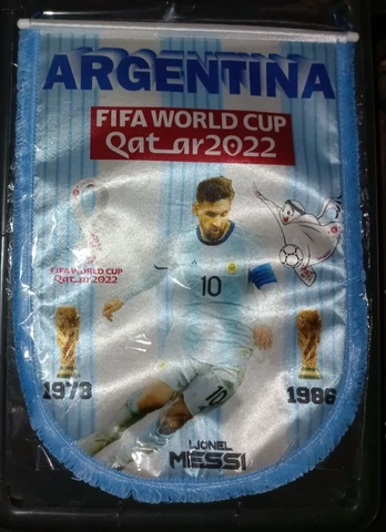 MESSI LIMITED EDITION PENNANT - FIFA WORLD CUP QATAR 2022 ARGENTINA CHAMPION Cover