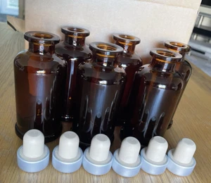 6 X AMBER OIL DIFFUSER BOTTLES WITH PLUG STOPPER TOPS EMPTY 100ml - NEW - Picture 1 of 5