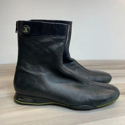 Bota corta de invierno Cole Haan Air Beau de cuero negra con cremallera 9,5 B Foto 1 de 4