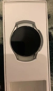 Samsung Galaxy Watch 4 - Picture 1 of 3