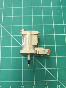 38B6041X012 FISHER  IP  - Picture 1 of 3