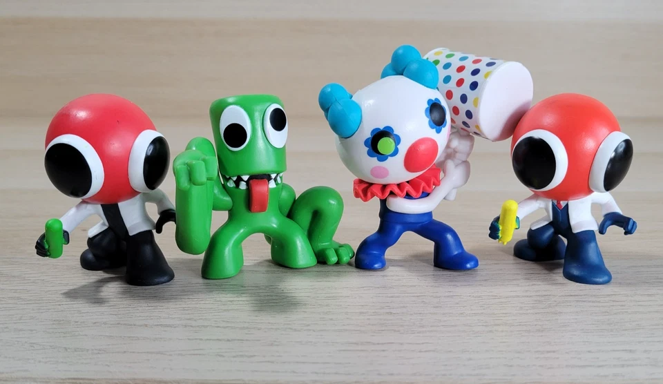 Lote de 4 Mini Figuras Amigos Arco Iris Bolsa Misteriosa Roblox PVC Juguetes Coleccionables Foto 1 de 4