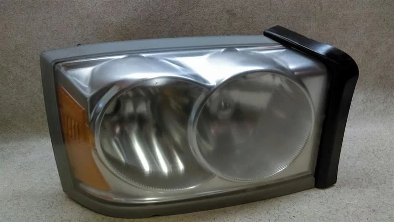 Passenger Right Headlight Fits 08-11 DODGE DAKOTA DT-186137 - Image 1 of 4
