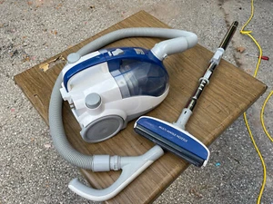 KENMORE Progressive 116 .24194111 True HEPA Canister Vacuum Cleaner Blue Working - Picture 1 of 9