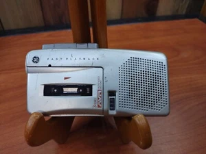 GE Microcassette Registratore portatile modello n. 3-5383A - Foto 1 di 4