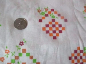 Tejido Jersey GROOVY Vintage FLORES CUADRADOS Sobre BLANCO AÑOS 70 - más de 2 yardas - Imagen 1 de 2