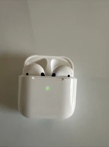 Pro 4 Bluetooth Wireless Earbuds Kopfhörer Weiß. Funktioniert super - Bild 1 von 7